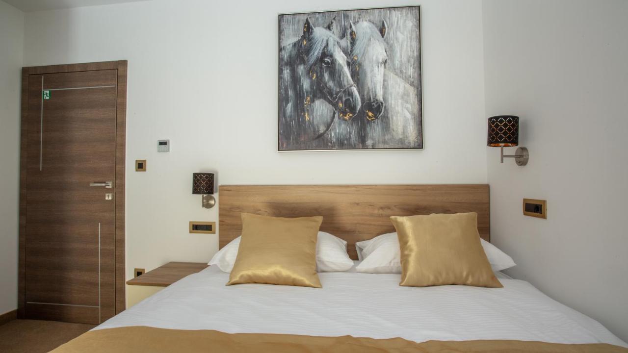 Rooms & Apartments Toni Stobrec Luaran gambar