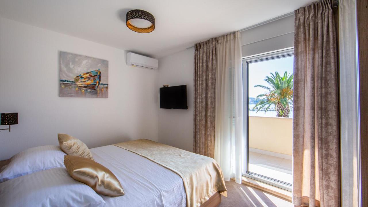 Rooms & Apartments Toni Stobrec Luaran gambar