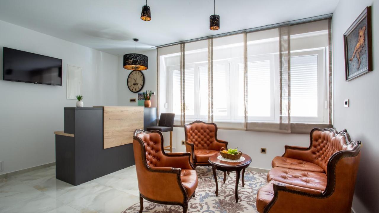 Rooms & Apartments Toni Stobrec Luaran gambar